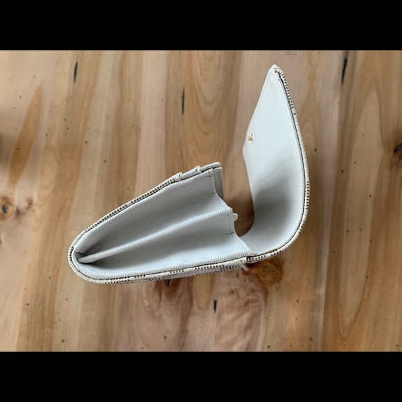 Michael Kors Wallet - Picture 10 of 10